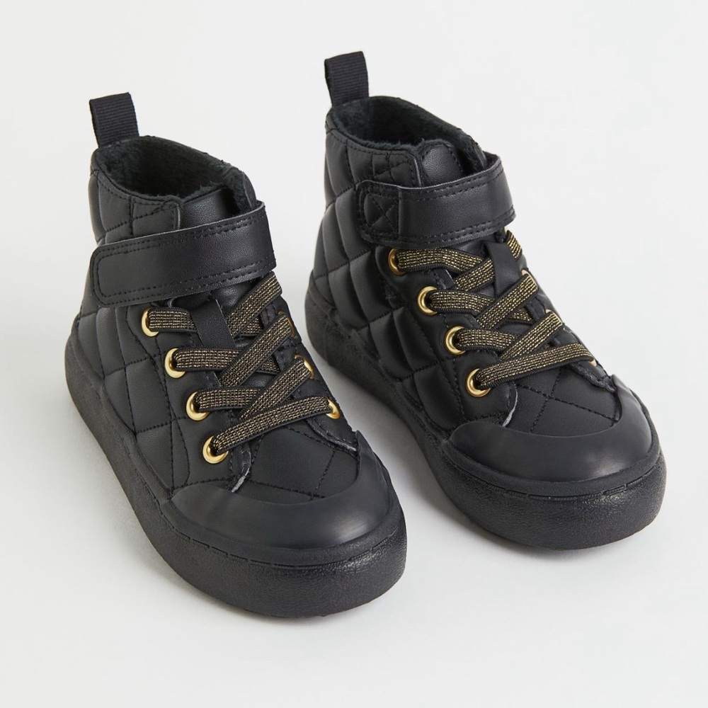 Sz 12 US H&M faux shearling lined-high tops elastic laces elastic  slip on